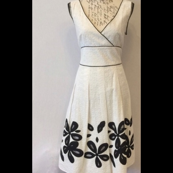 spencer jeremy Dresses & Skirts - Spencer Jeremy White eyelet dress